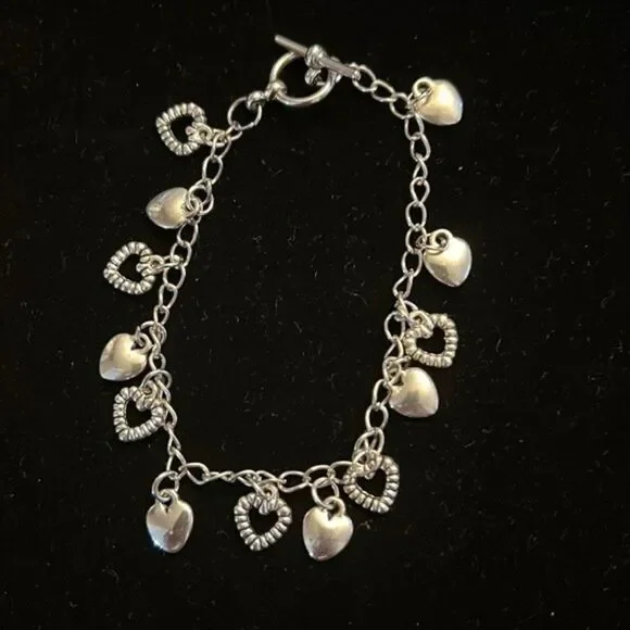 Handcrafted silver tone heart charm bracelet - Picture 1 of 2